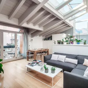 Joivy Isotta's House With 2 Cosy Balconies Como